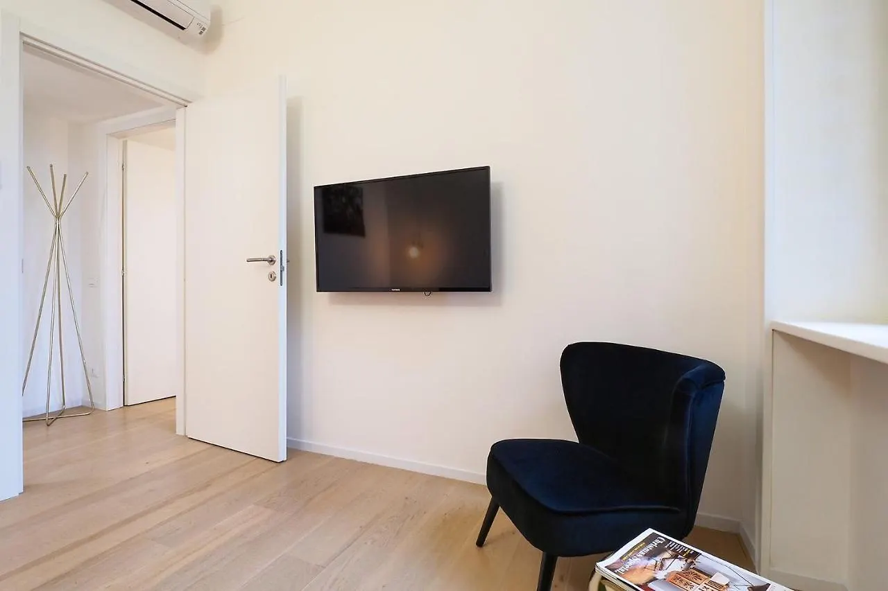 Contempora Apartments - Turati 3 One Bedroom Apartment Mediolan